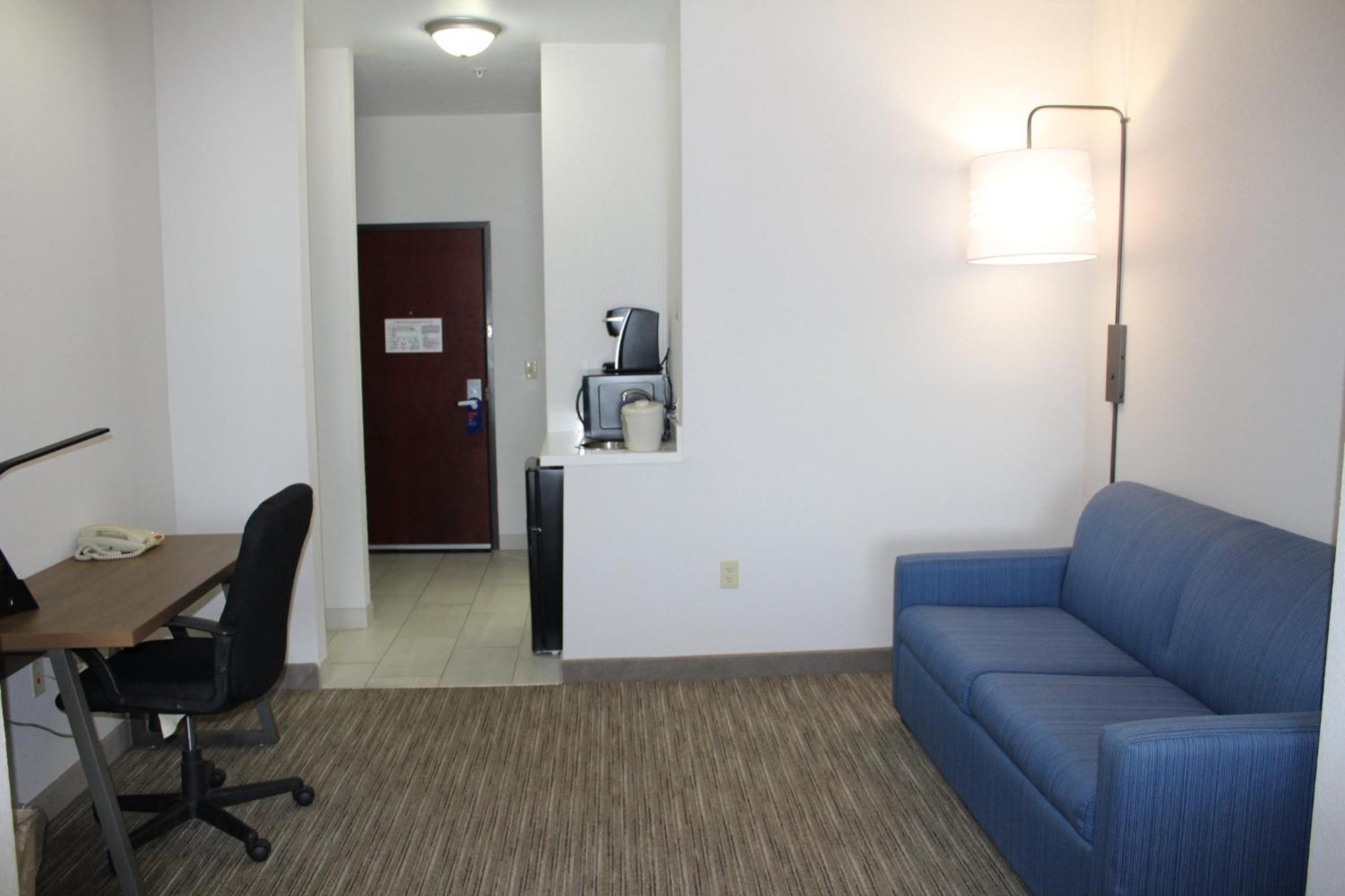 Holiday Inn Express Ponca City By Ihg Exterior photo